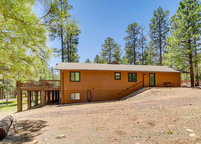 Ferienhaus Fire Pit + Trail Access: Spacious